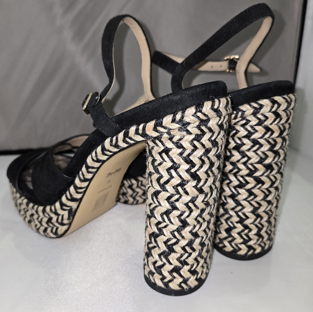 Coach Talina Platform. Size 9 - Picture 2 of 5